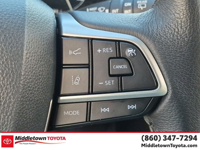 2024 Toyota Sienna XLE