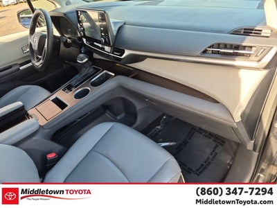 2024 Toyota Sienna XLE