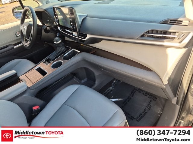 2024 Toyota Sienna XLE