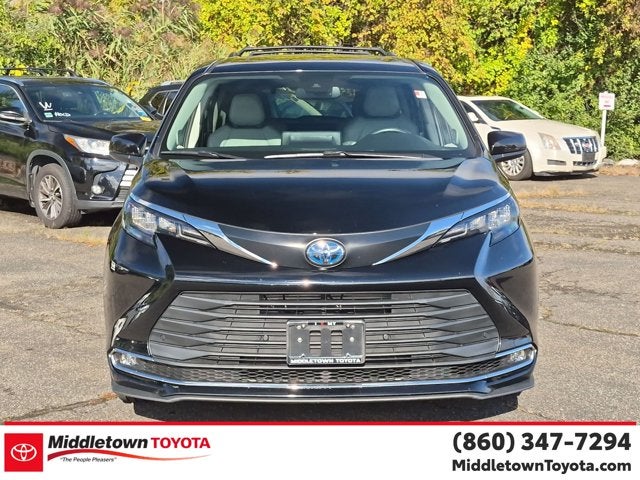 2024 Toyota Sienna XLE