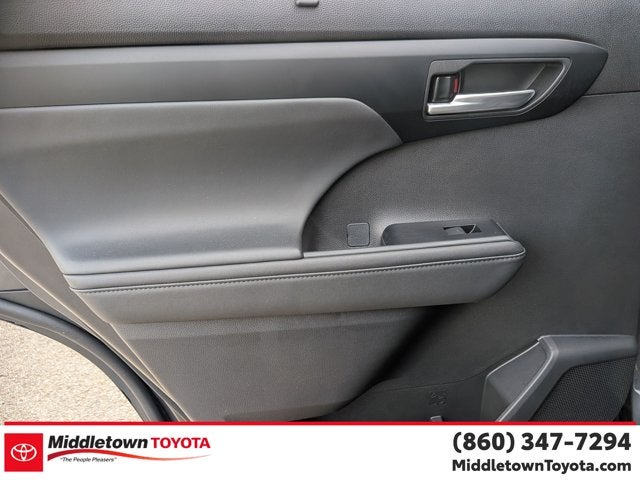 2025 Toyota Highlander XLE