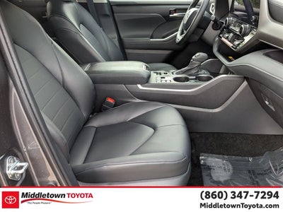 2025 Toyota Highlander XLE