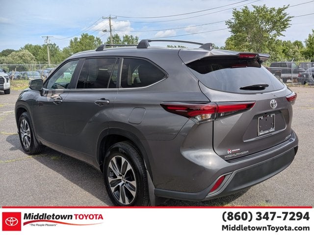 2025 Toyota Highlander XLE