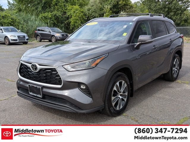 2025 Toyota Highlander XLE