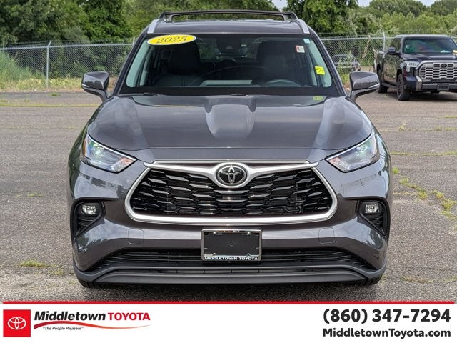 2025 Toyota Highlander XLE