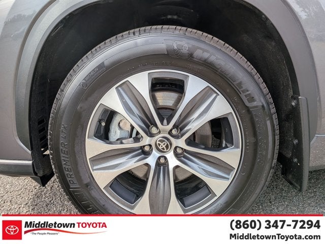 2025 Toyota Highlander XLE