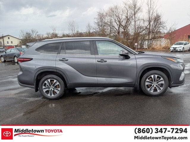 2024 Toyota Highlander XLE