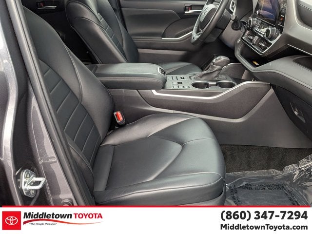 2024 Toyota Highlander XLE