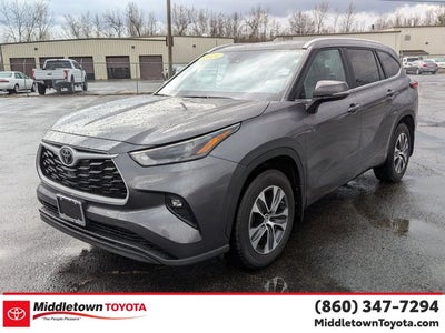 2024 Toyota Highlander XLE