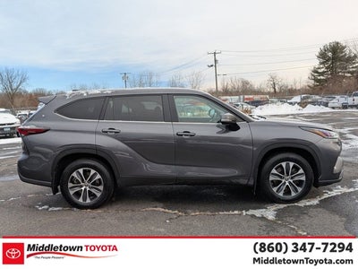 2024 Toyota Highlander XLE