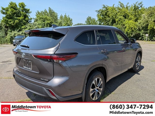 2024 Toyota Highlander XLE