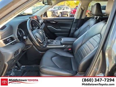 2025 Toyota Highlander XLE