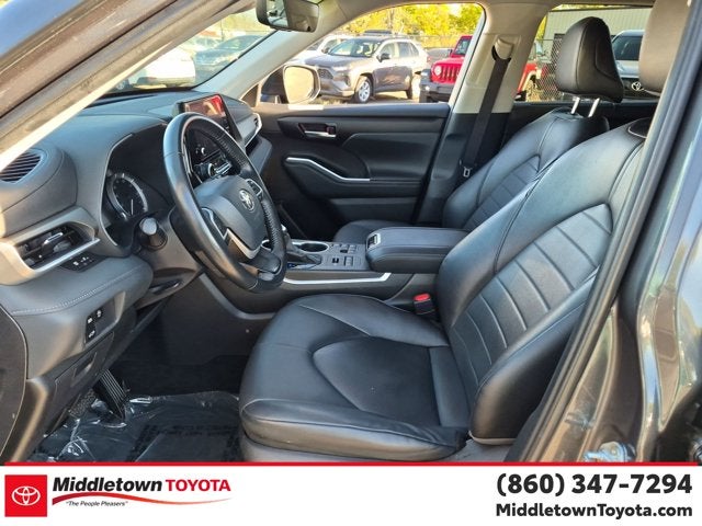 2025 Toyota Highlander XLE