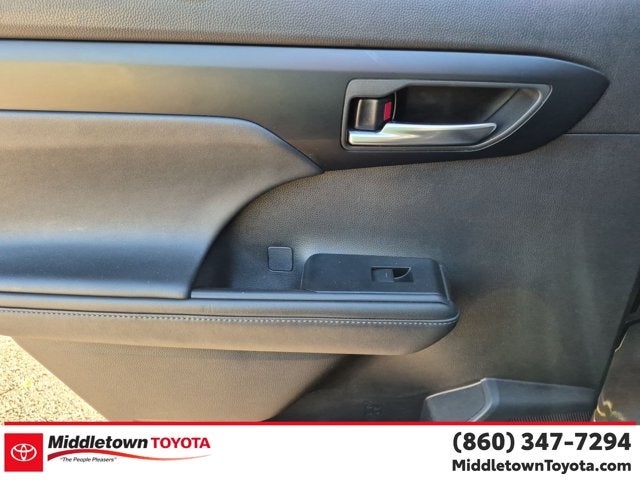 2025 Toyota Highlander XLE