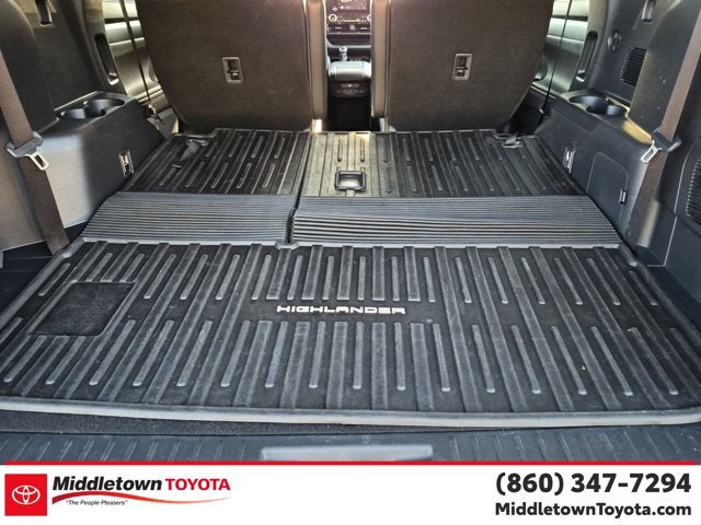 2025 Toyota Highlander XLE