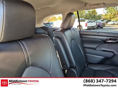 2025 Toyota Highlander XLE