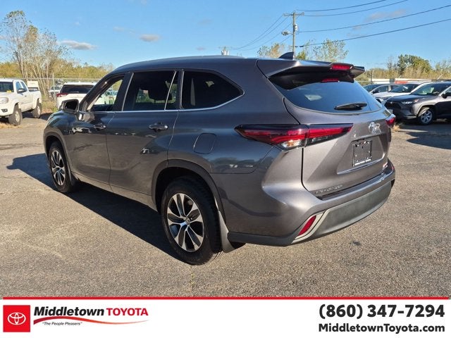 2025 Toyota Highlander XLE