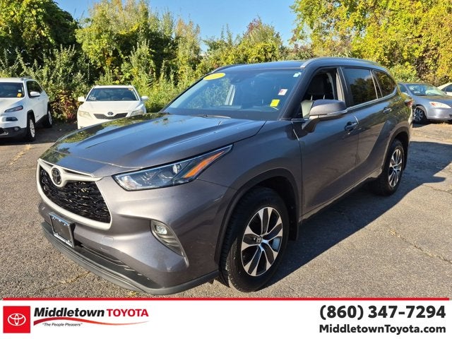 2025 Toyota Highlander XLE