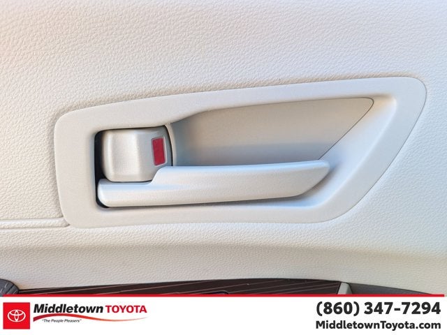 2023 Toyota Sienna LE