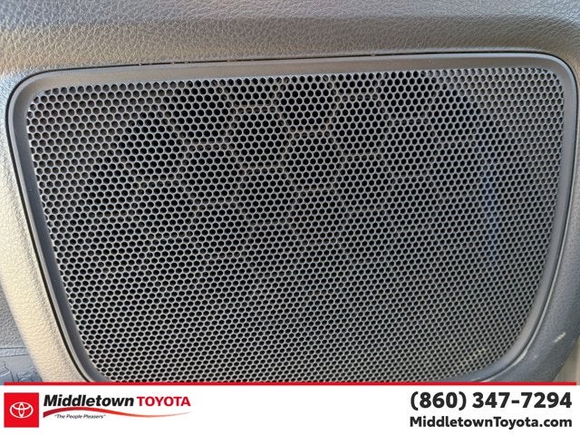 2023 Toyota Sienna LE