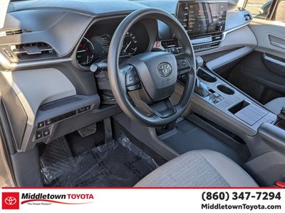 2023 Toyota Sienna LE