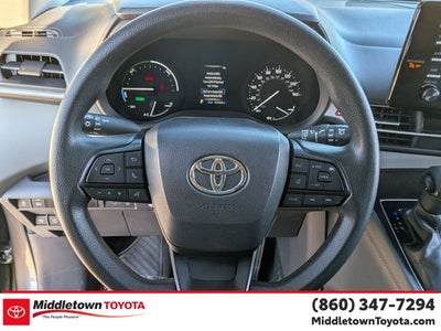 2023 Toyota Sienna LE