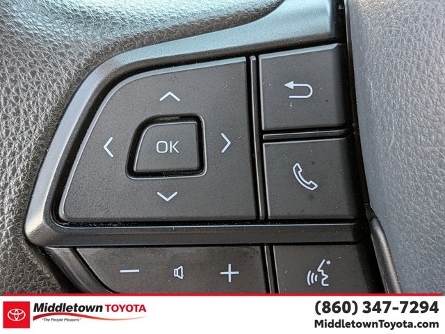 2023 Toyota Sienna LE