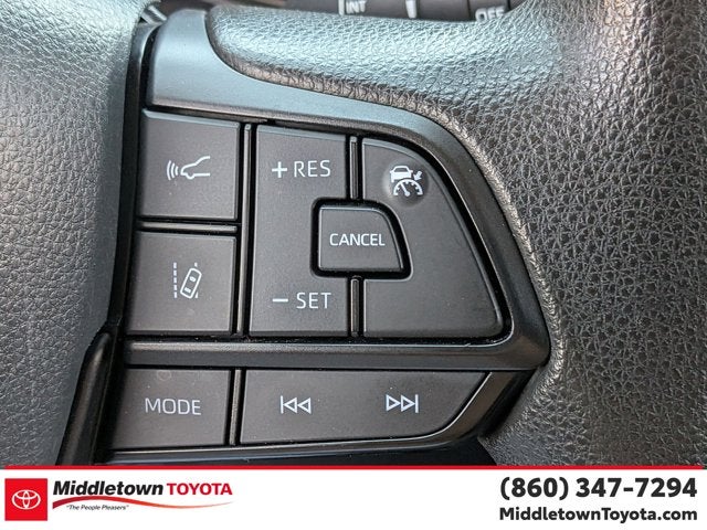 2023 Toyota Sienna LE