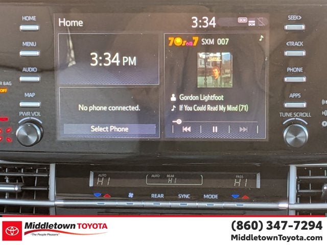 2023 Toyota Sienna LE