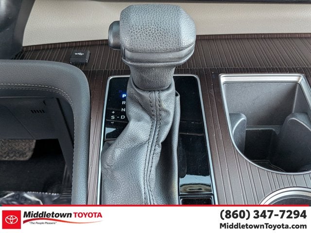 2023 Toyota Sienna LE