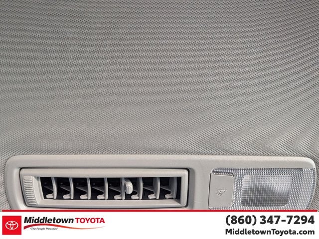 2023 Toyota Sienna LE