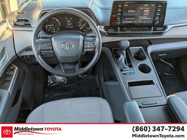 2023 Toyota Sienna LE