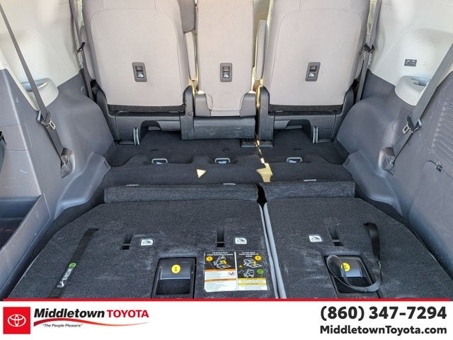 2023 Toyota Sienna LE