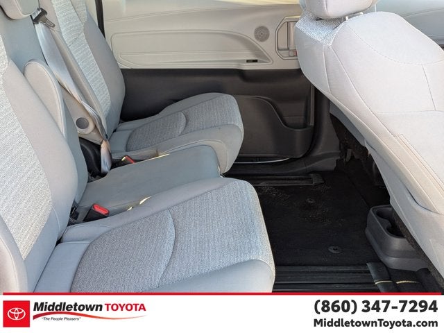 2023 Toyota Sienna LE