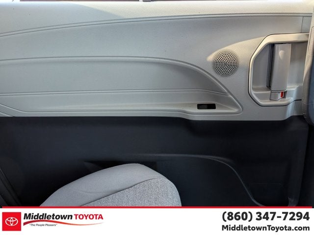 2024 Toyota Sienna LE