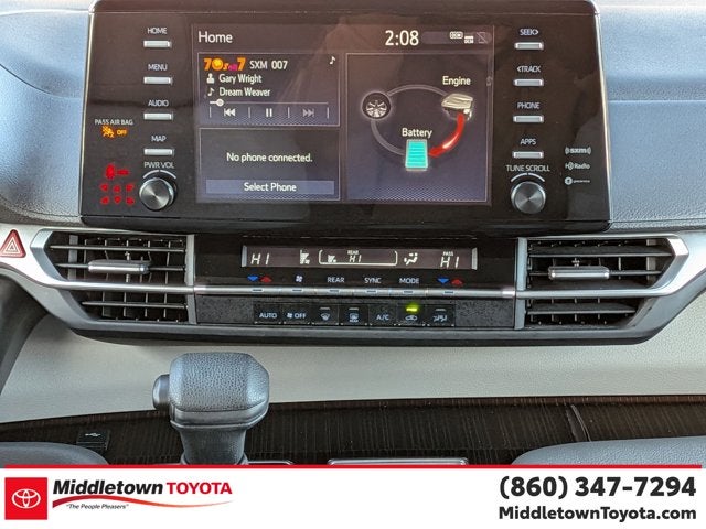 2024 Toyota Sienna LE