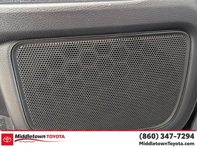 2025 Toyota Sienna LE