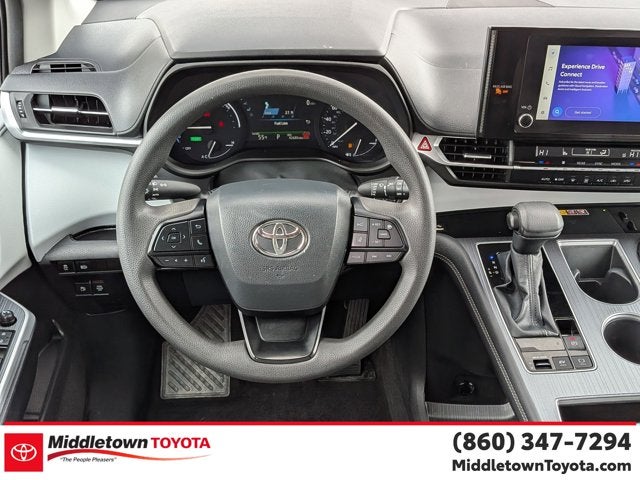 2025 Toyota Sienna LE