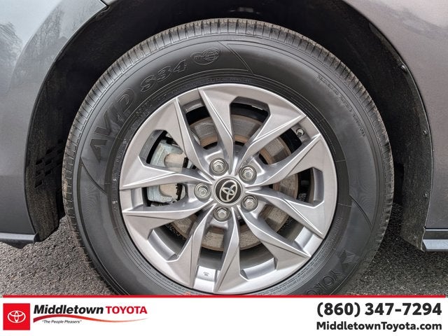 2025 Toyota Sienna LE