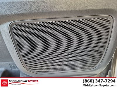 2022 Toyota Sienna LE
