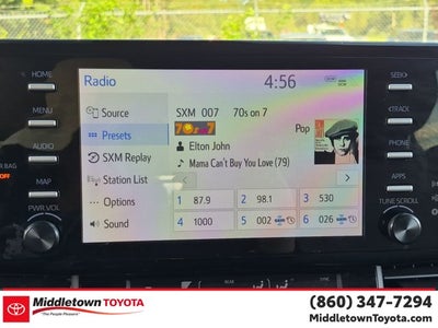 2022 Toyota Sienna LE