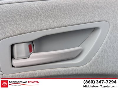 2025 Toyota Sienna LE