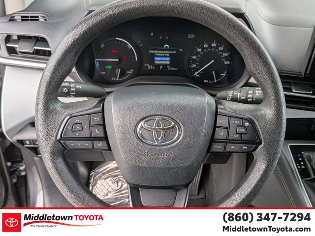 2025 Toyota Sienna LE