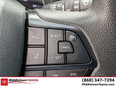 2025 Toyota Sienna LE