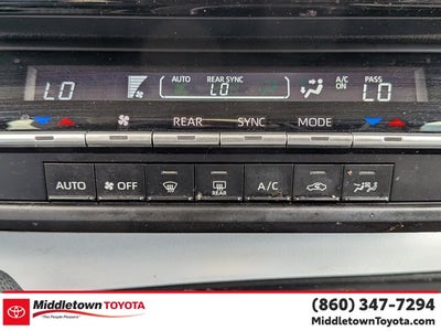 2025 Toyota Sienna LE