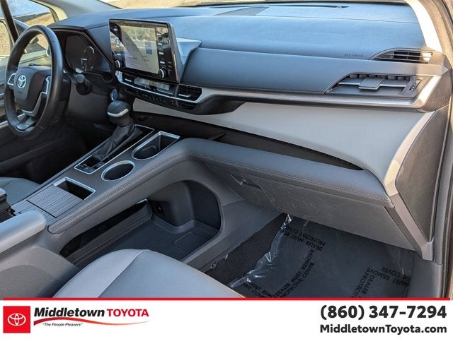 2024 Toyota Sienna XLE