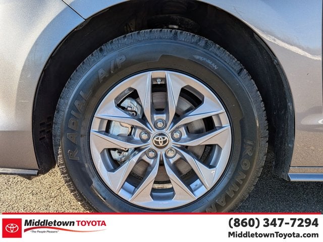 2024 Toyota Sienna XLE