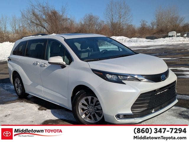 2024 Toyota Sienna XLE
