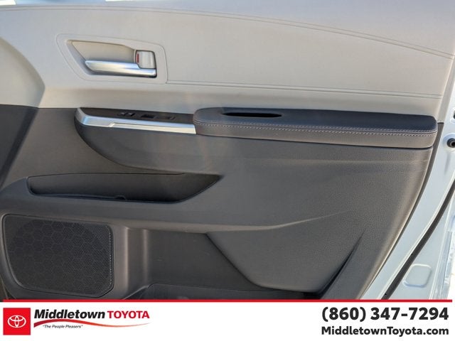 2024 Toyota Sienna XLE