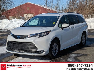 2024 Toyota Sienna XLE